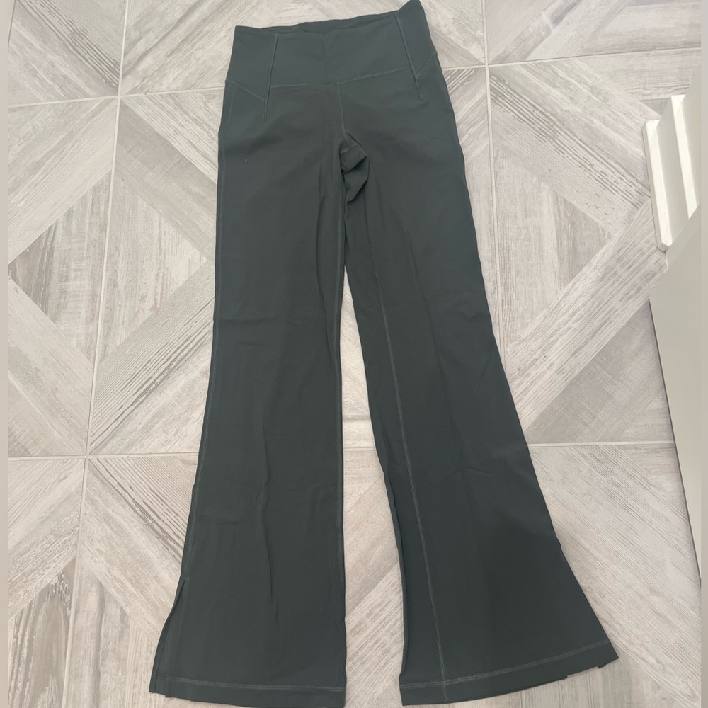 LULULEMON Groove Flare Pant